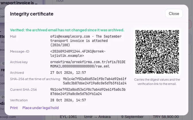 Integrity certificate window: the SHA-256 digest of the email in the archive is recalculated and compared with the value at the time of archiving; the QR code carries the digest