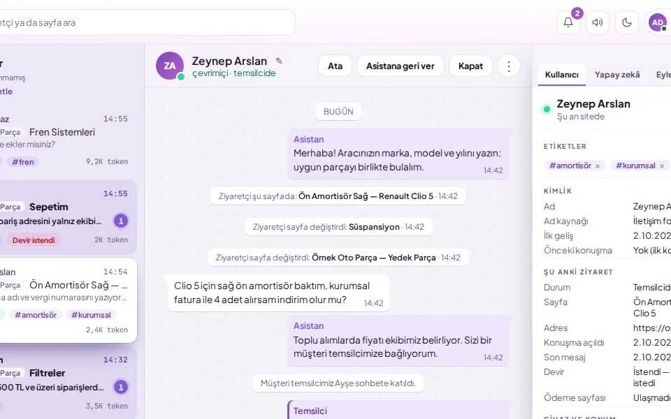 Assign chat to another agent (with demo data)